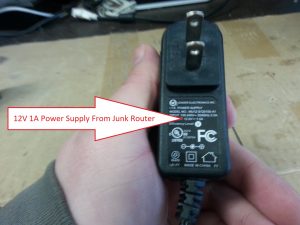 Router power supply for splicing with computer fan